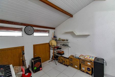 Casa à venda com 200m², 3 quartos e 4 vagas Casa à venda com 200m², 3 quartos e 4 vagasQuarto 3