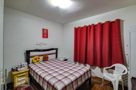 Casa à venda com 200m², 3 quartos e 4 vagas Casa à venda com 200m², 3 quartos e 4 vagasQuarto 1