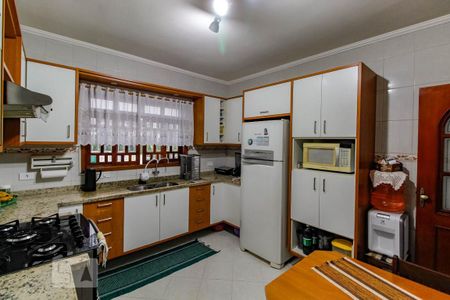 Casa à venda com 200m², 3 quartos e 4 vagas Casa à venda com 200m², 3 quartos e 4 vagasCozinha