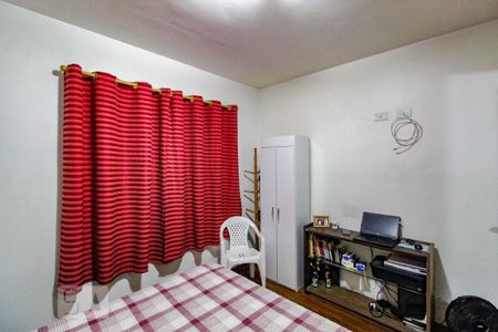 Casa à venda com 200m², 3 quartos e 4 vagas Casa à venda com 200m², 3 quartos e 4 vagasQuarto 1