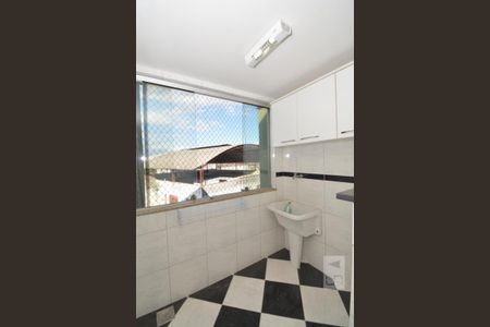 Apartamento para alugar com 70m², 2 quartos e sem vagaCozinha e Área de Serviço