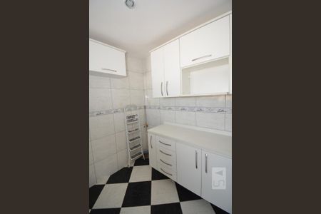 Apartamento para alugar com 70m², 2 quartos e sem vagaCozinha e Área de Serviço