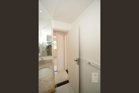 Apartamento para alugar com 70m², 2 quartos e sem vagaBanheiro