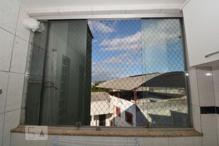 Apartamento para alugar com 70m², 2 quartos e sem vagaCozinha e Área de Serviço