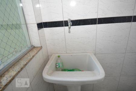 Apartamento para alugar com 70m², 2 quartos e sem vagaCozinha e Área de Serviço