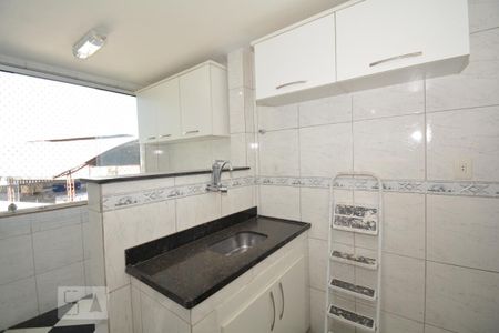 Apartamento para alugar com 70m², 2 quartos e sem vagaCozinha e Área de Serviço