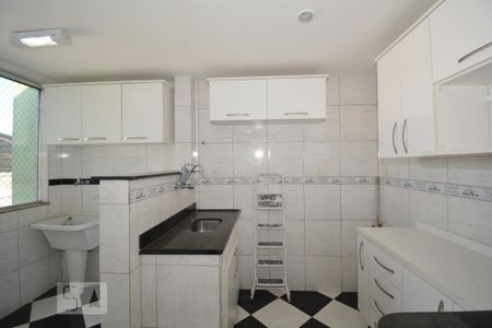Apartamento para alugar com 70m², 2 quartos e sem vagaCozinha e Área de Serviço