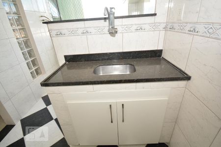 Apartamento para alugar com 70m², 2 quartos e sem vagaCozinha e Área de Serviço - Armários