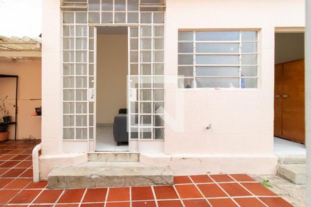 Casa para alugar com 212m², 5 quartos e 4 vagas Casa para alugar com 212m², 5 quartos e 4 vagasVista do Quarto 4