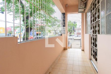 Casa para alugar com 212m², 5 quartos e 4 vagas Casa para alugar com 212m², 5 quartos e 4 vagasEntrada