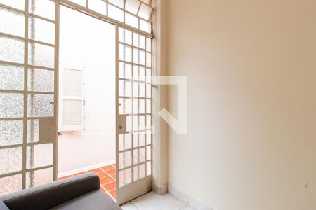Casa para alugar com 212m², 5 quartos e 4 vagas Casa para alugar com 212m², 5 quartos e 4 vagasEscritório