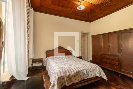 Casa para alugar com 212m², 5 quartos e 4 vagas Casa para alugar com 212m², 5 quartos e 4 vagasQuarto 1