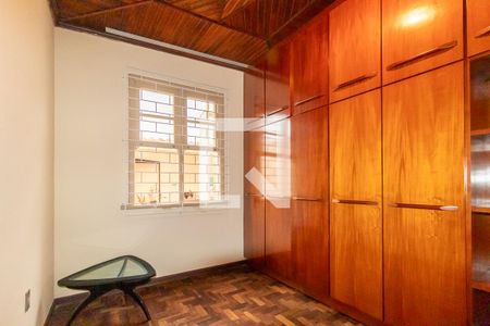 Casa para alugar com 212m², 5 quartos e 4 vagas Casa para alugar com 212m², 5 quartos e 4 vagasQuarto 3
