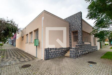 Fachada de casa para alugar com 5 quartos, 212m² em Rebouças, Curitiba
