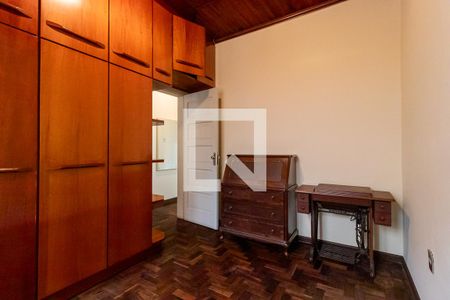 Casa para alugar com 212m², 5 quartos e 4 vagas Casa para alugar com 212m², 5 quartos e 4 vagasQuarto 3