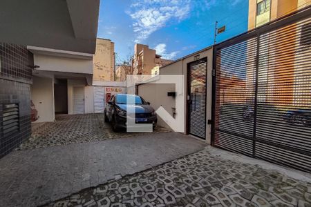 Garagem de apartamento para alugar com 2 quartos, 50m² em Sagrada Família, Belo Horizonte