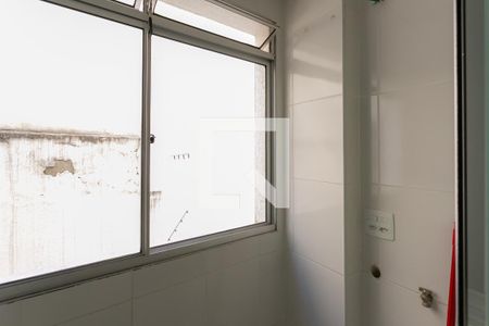 Área de Serviço de apartamento para alugar com 2 quartos, 50m² em Sagrada Família, Belo Horizonte