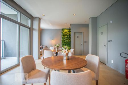 Apartamento para alugar com 72m², 2 quartos e 1 vagaÁrea comum - Salão de festas