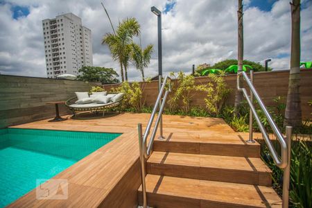 Apartamento para alugar com 72m², 2 quartos e 1 vagaÁrea comum - Piscina