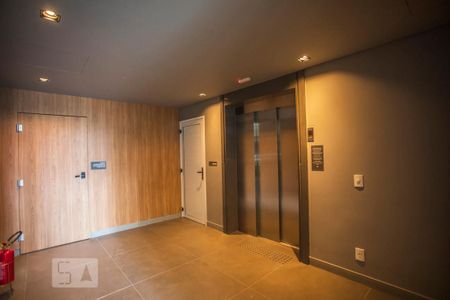 Apartamento para alugar com 72m², 2 quartos e 1 vagaHall social