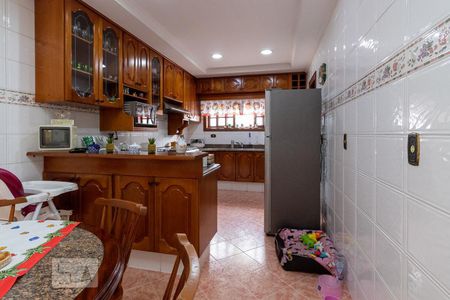 Casa à venda com 350m², 4 quartos e 8 vagas Casa à venda com 350m², 4 quartos e 8 vagasCozinha - Armários