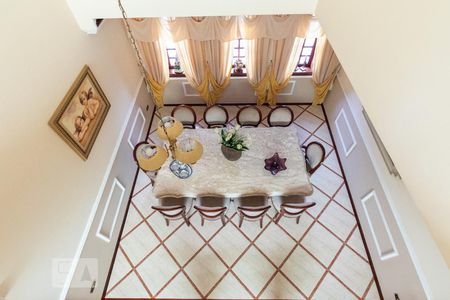 Casa à venda com 350m², 4 quartos e 8 vagas Casa à venda com 350m², 4 quartos e 8 vagasSala de Jantar