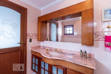 Casa à venda com 350m², 4 quartos e 8 vagas Casa à venda com 350m², 4 quartos e 8 vagasBanheiro da Suíte 3