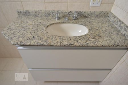 Apartamento à venda com 68m², 3 quartos e 1 vagaBanheiro