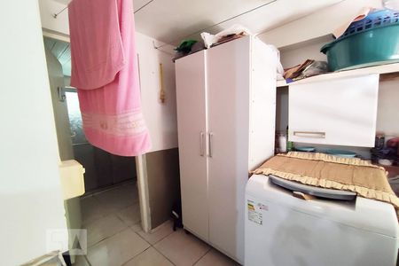 Casa à venda com 180m², 5 quartos e 1 vagaLavanderia