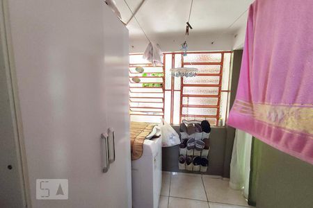 Casa à venda com 180m², 5 quartos e 1 vagaLavanderia