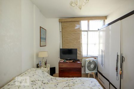 Quarto 1 de apartamento para alugar com 2 quartos, 65m² em Copacabana, Rio de Janeiro