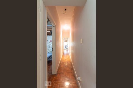 Casa de condomínio à venda com 254m², 3 quartos e 1 vaga Casa de condomínio à venda com 254m², 3 quartos e 1 vagaCorredor