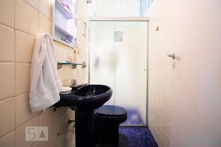 Casa de condomínio à venda com 254m², 3 quartos e 1 vaga Casa de condomínio à venda com 254m², 3 quartos e 1 vagaBanheiro