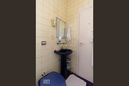 Casa de condomínio à venda com 254m², 3 quartos e 1 vaga Casa de condomínio à venda com 254m², 3 quartos e 1 vagaBanheiro