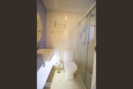 Banheiro da Suíte 2 de casa à venda com 8 quartos, 1140m² em Vivenda, Jundiaí