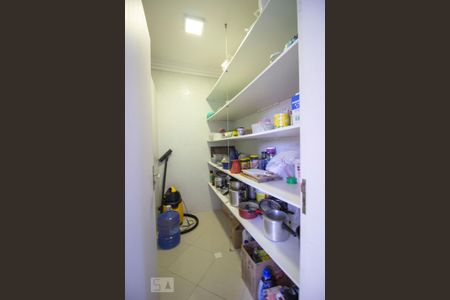 Casa à venda com 1140m², 8 quartos e 8 vagasDespensa