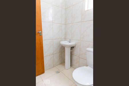 Banheiro de apartamento para alugar com 2 quartos, 45m² em Vila Maria, São Paulo