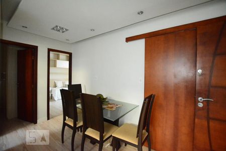 Sala de apartamento à venda com 2 quartos, 60m² em Irajá, Rio de Janeiro