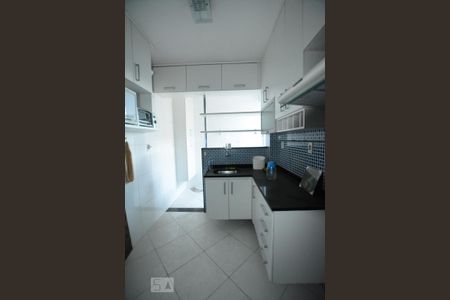 Apartamento à venda com 60m², 2 quartos e 1 vagaCozinha