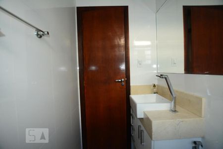 Apartamento à venda com 60m², 2 quartos e 1 vagaBanheiro Social