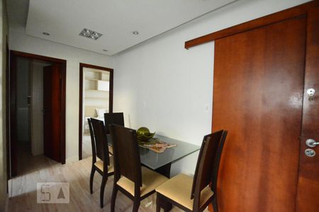 Sala de apartamento à venda com 2 quartos, 60m² em Irajá, Rio de Janeiro