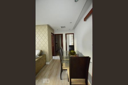 Sala de apartamento à venda com 2 quartos, 60m² em Irajá, Rio de Janeiro