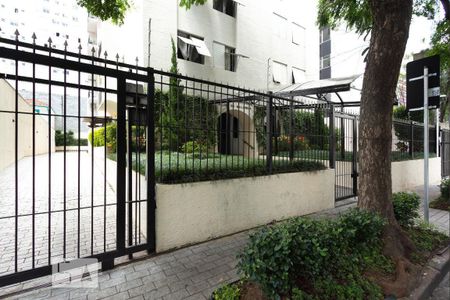 Apartamento para alugar com 65m², 2 quartos e 1 vaga Apartamento para alugar com 65m², 2 quartos e 1 vagaFachada