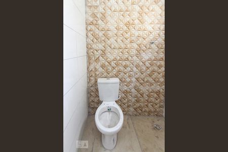 Banheiro de casa para alugar com 1 quarto, 32m² em Vila Ester, São Paulo