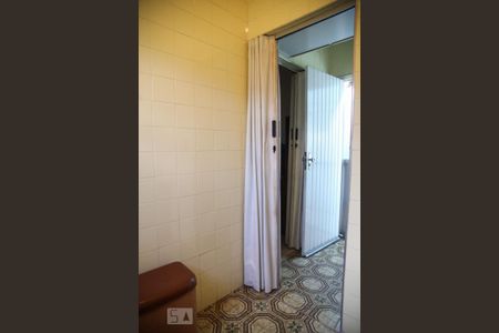 Casa à venda com 472m², 4 quartos e 2 vagasBanheiro 1