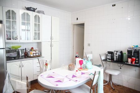 Casa à venda com 472m², 4 quartos e 2 vagasCozinha 1