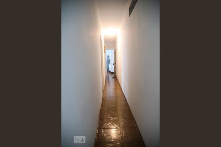 Casa à venda com 472m², 4 quartos e 2 vagasCorredor 1