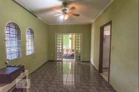 Sala de Estar de casa à venda com 3 quartos, 125m² em Vila Rica, Campinas