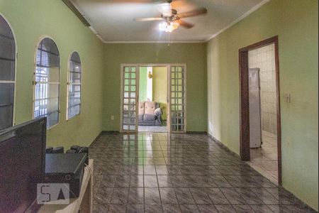 Sala de Estar de casa à venda com 3 quartos, 125m² em Vila Rica, Campinas
