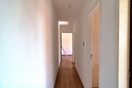 Corredor de kitnet/studio para alugar com 1 quarto, 38m² em Vila Inah, São Paulo